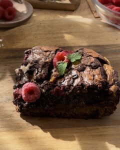 Brookies, half Brownie half cookie dough