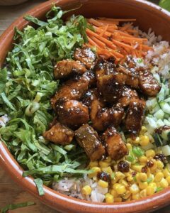 15 minute – quick and easy Hot Honey Salmon Bowl