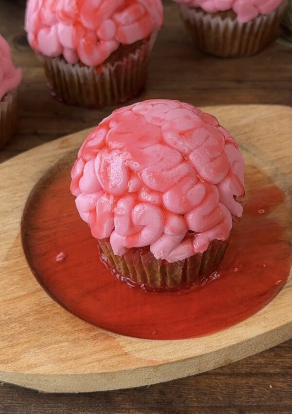 brain Halloween cupcakes: simple recipe perfect for a spooky party