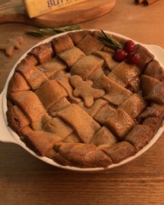 The Best Gingerbread Cookie Crust Apple Pie for the Holidays!