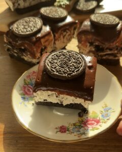 No-Bake Oreo Cheesecake Bars – Creamy, Irresistible, and Easy to Make!