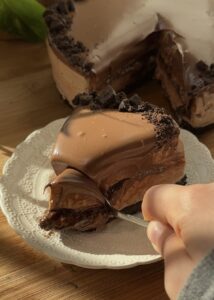 No bake creamy and easy Nutella cheesecake (6 ingredients)