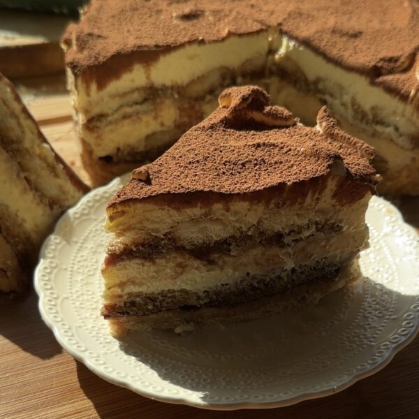 Tiramisu cheesecake recipe. So easy!